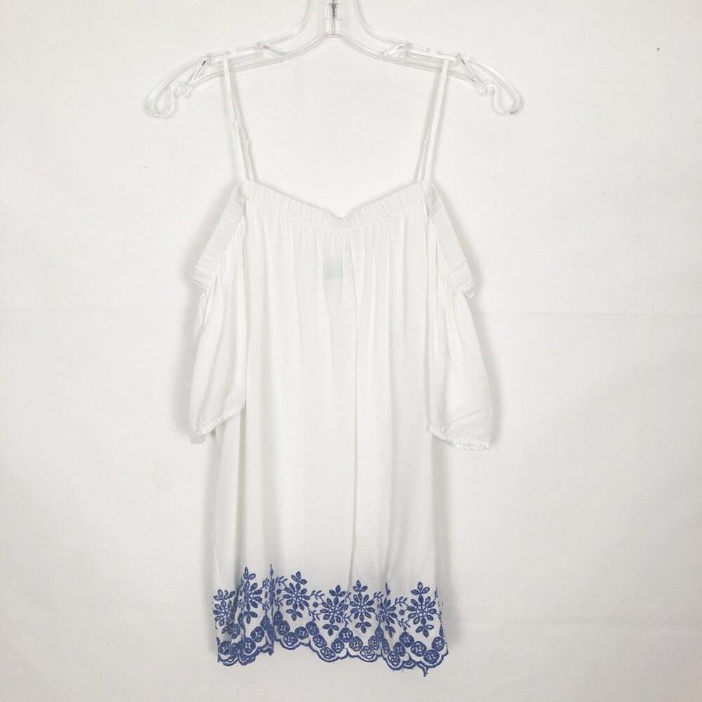 Old Navy Off-Shoulder Top Womens Medium Off-Shoulder Embroidered Boho Beachy